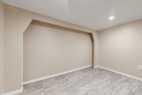 Photo 44 at 37 Woodsview Avenue, Clairville, Toronto