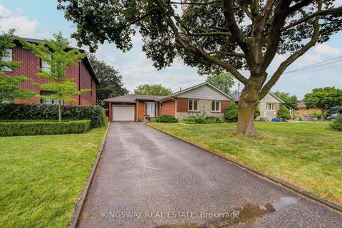 Photo 1 at 20 Wigmore Drive, Victoria Village, Toronto