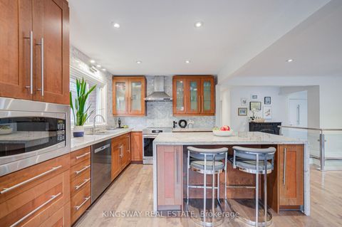 Photo 14 at 20 Wigmore Drive, Victoria Village, Toronto