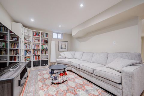 Photo 34 at 20 Wigmore Drive, Victoria Village, Toronto