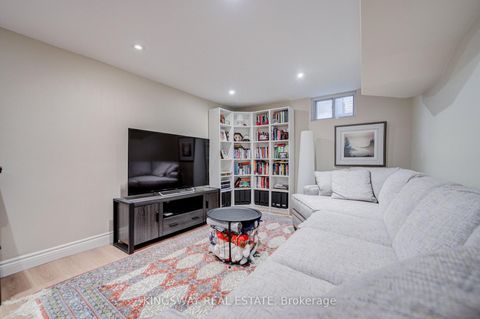 Photo 35 at 20 Wigmore Drive, Victoria Village, Toronto