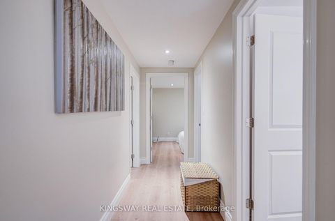 Photo 37 at 20 Wigmore Drive, Victoria Village, Toronto