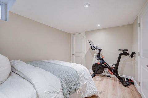 Photo 42 at 20 Wigmore Drive, Victoria Village, Toronto