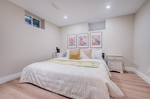 Photo 45 at 20 Wigmore Drive, Victoria Village, Toronto