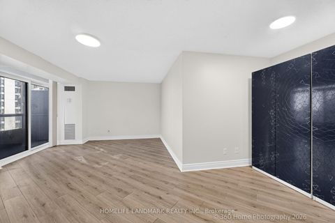 Photo 9 at 829 - 15 NORTHTOWN Way, Willowdale East, Toronto