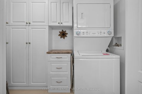 Photo 17 at 905 - 88 Promenade Circle, Brownridge, Vaughan