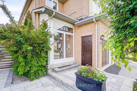 Photo 1 at 626 Walpole Crescent, Wyndham, Newmarket