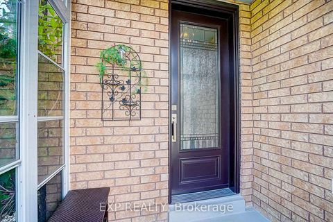 Photo 2 at 626 Walpole Crescent, Wyndham, Newmarket