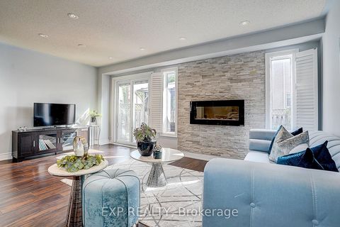 Photo 9 at 626 Walpole Crescent, Wyndham, Newmarket