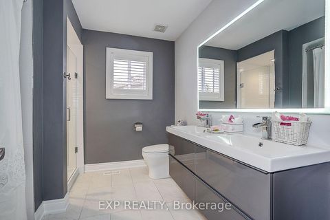 Photo 20 at 626 Walpole Crescent, Wyndham, Newmarket