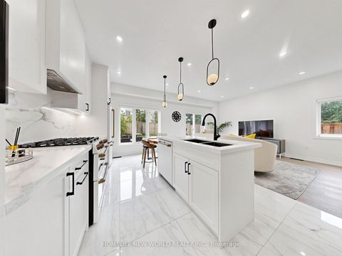Photo 9 at 7 Monaco Crescent, Rouge Woods, Richmond Hill