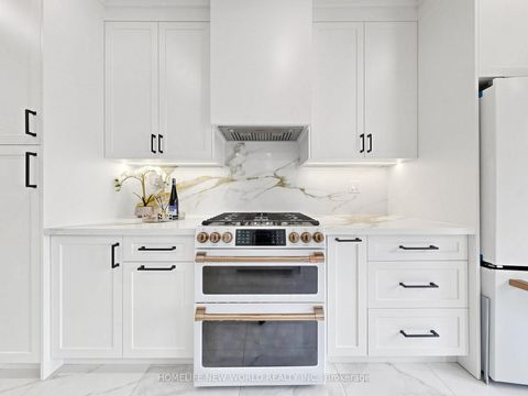 Photo 10 at 7 Monaco Crescent, Rouge Woods, Richmond Hill