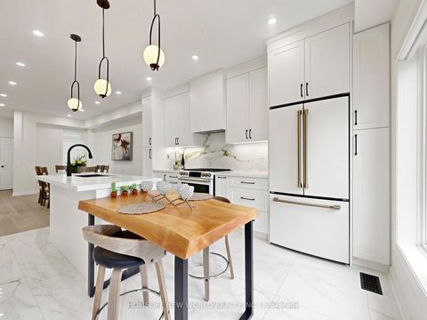 Photo 13 at 7 Monaco Crescent, Rouge Woods, Richmond Hill