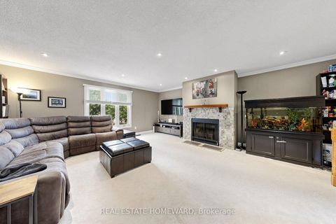 Photo 13 at 242 Badessa Circle, Brownridge, Vaughan
