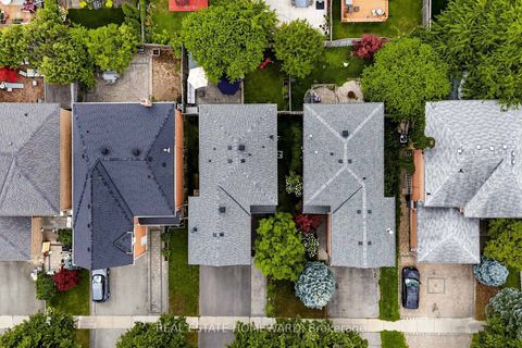Photo 41 at 242 Badessa Circle, Brownridge, Vaughan