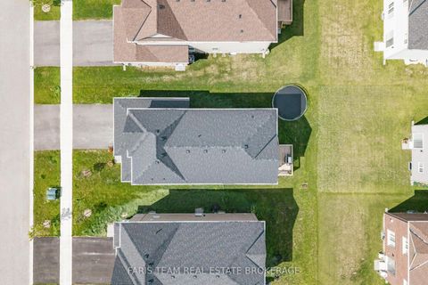 Photo 33 at 207 Cubitt Street, Stayner, Clearview