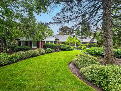 Photo 1 at 35 Bayview Ridge, York Mills, Toronto