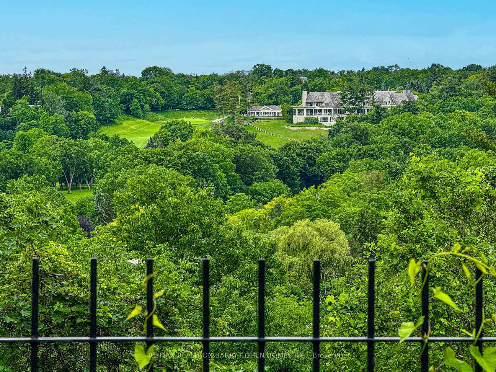 35 Bayview Ridge, York Mills, Toronto 