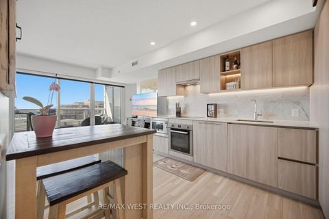 Photo 4 at 1602 - 17 Bathurst Street, Waterfront Communities C1, Toronto