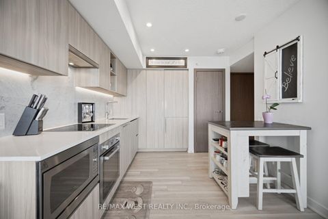Photo 7 at 1602 - 17 Bathurst Street, Waterfront Communities C1, Toronto
