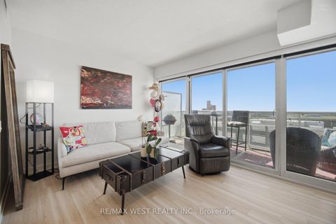 Photo 10 at 1602 - 17 Bathurst Street, Waterfront Communities C1, Toronto