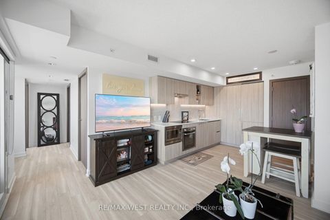 Photo 12 at 1602 - 17 Bathurst Street, Waterfront Communities C1, Toronto