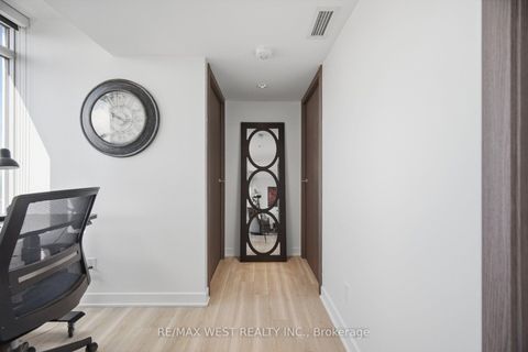 Photo 13 at 1602 - 17 Bathurst Street, Waterfront Communities C1, Toronto