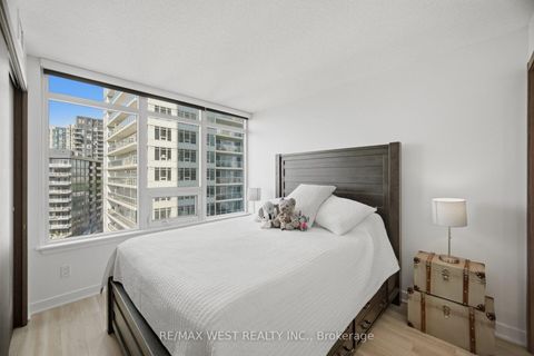 Photo 14 at 1602 - 17 Bathurst Street, Waterfront Communities C1, Toronto