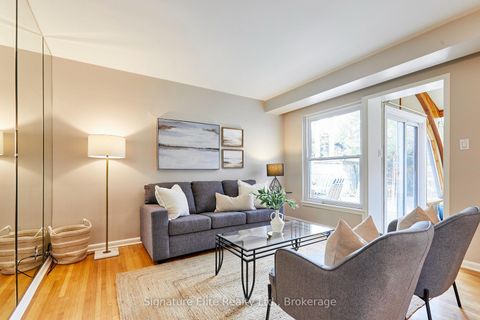 Photo 2 at 7 Lyncroft Drive, Guildwood, Toronto