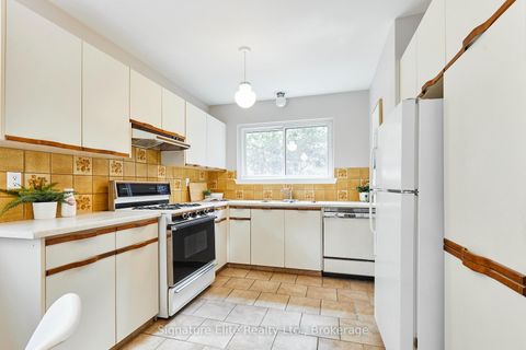 Photo 17 at 7 Lyncroft Drive, Guildwood, Toronto