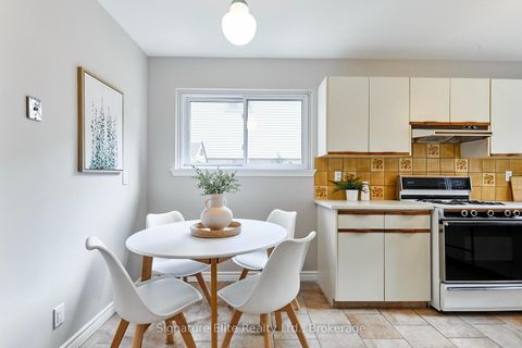Photo 18 at 7 Lyncroft Drive, Guildwood, Toronto