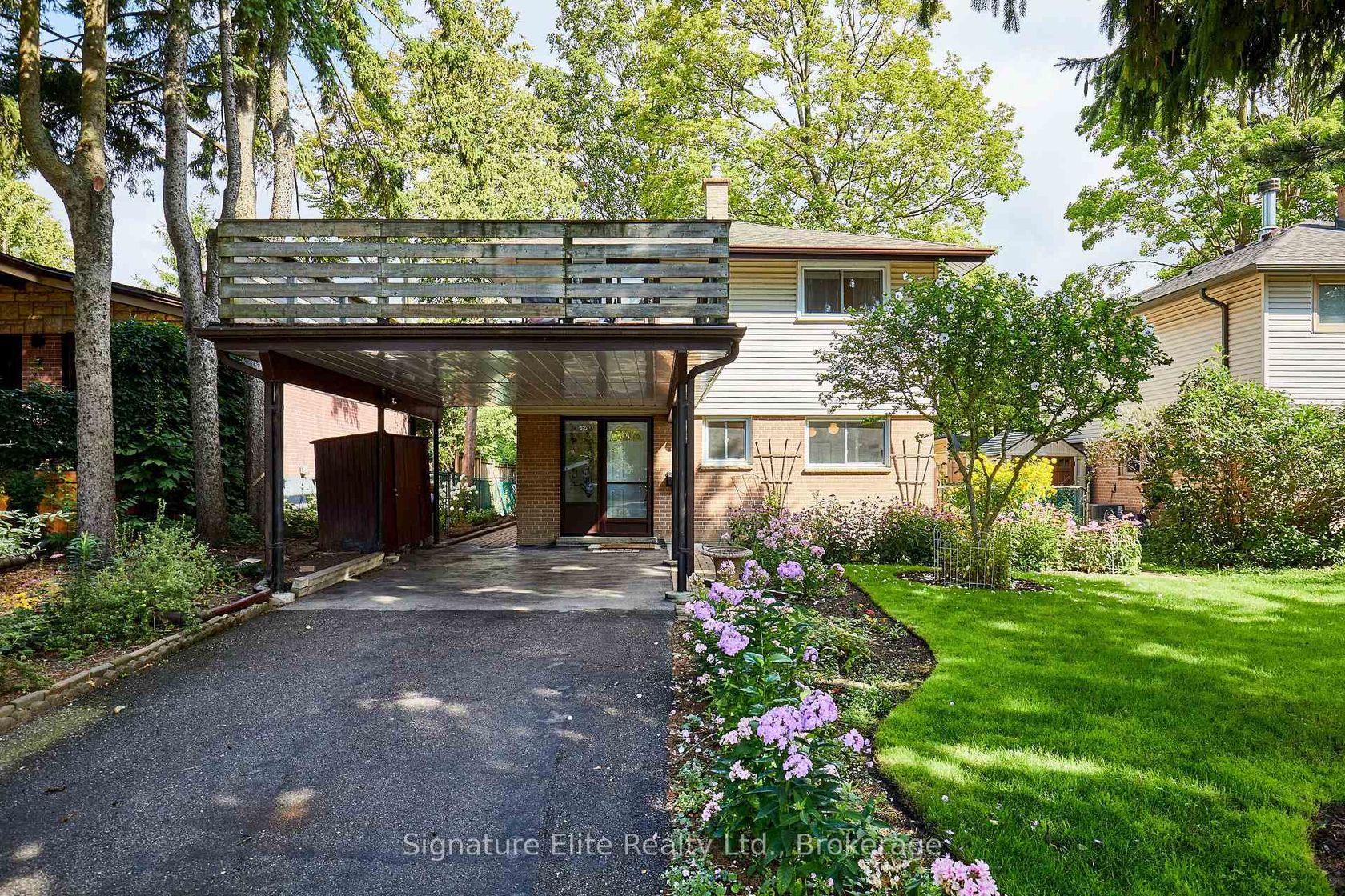 7 Lyncroft Drive, Guildwood, Toronto 
