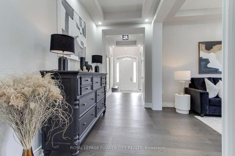 Photo 3 at 105 Morning Sparrow Drive, Kleinburg, Vaughan