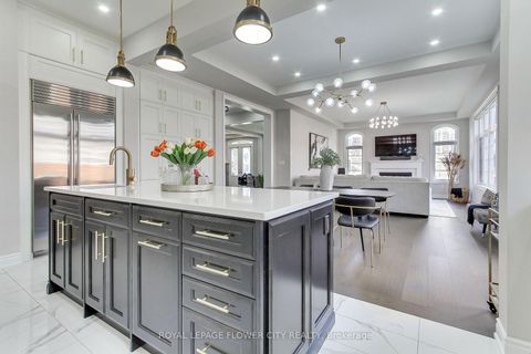 Photo 17 at 105 Morning Sparrow Drive, Kleinburg, Vaughan