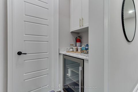 Photo 41 at 105 Morning Sparrow Drive, Kleinburg, Vaughan