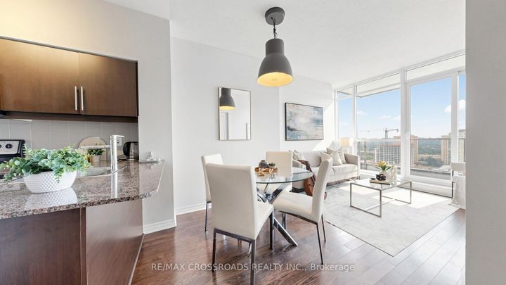 Photo 8 at 1401 - 2885 Bayview Avenue, Bayview Village, Toronto