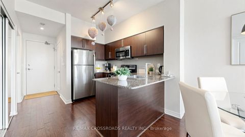 Photo 5 at 1401 - 2885 Bayview Avenue, Bayview Village, Toronto