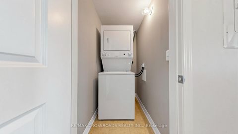 Photo 16 at 1401 - 2885 Bayview Avenue, Bayview Village, Toronto