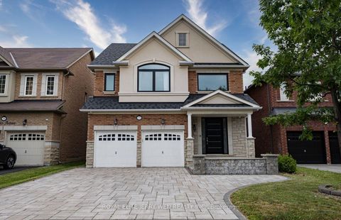 Photo 0 at 176 District Avenue, Patterson, Vaughan