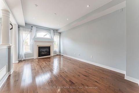 Photo 3 at 176 District Avenue, Patterson, Vaughan