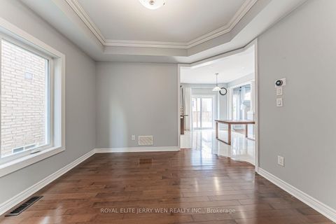 Photo 9 at 176 District Avenue, Patterson, Vaughan