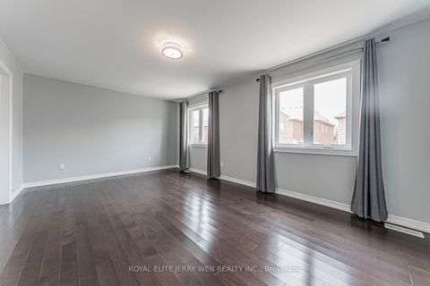 Photo 18 at 176 District Avenue, Patterson, Vaughan