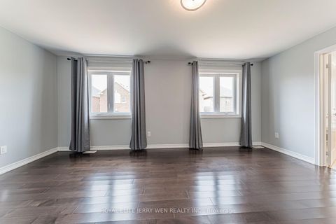 Photo 19 at 176 District Avenue, Patterson, Vaughan