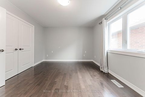 Photo 24 at 176 District Avenue, Patterson, Vaughan