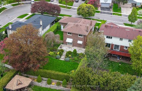 Photo 37 at 14 Logstone Crescent, Morningside, Toronto