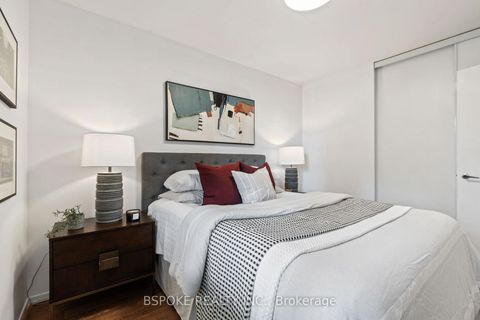 Photo 9 at 609 - 40 Homewood Avenue, South St. James Town, Toronto