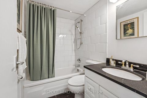Photo 10 at 609 - 40 Homewood Avenue, South St. James Town, Toronto