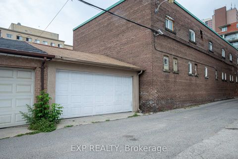 Photo 1 at 971 Lansdowne Avenue, Junction, Toronto