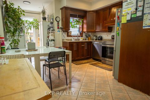 Photo 6 at 971 Lansdowne Avenue, Junction, Toronto