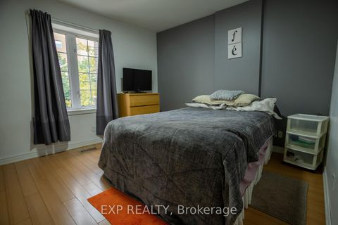 Photo 9 at 971 Lansdowne Avenue, Junction, Toronto